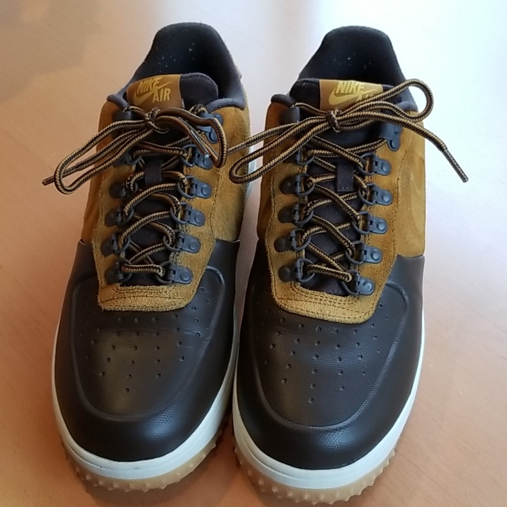 NIKE LUNAR FORCE ONE